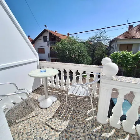 Sobe-apartmani Modrica